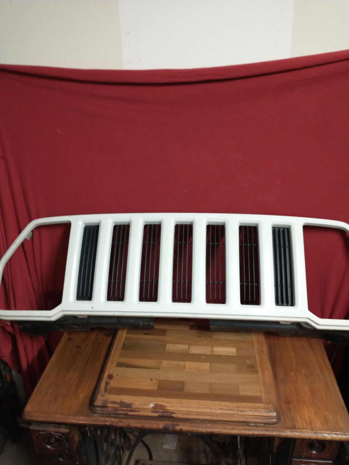 Jeep Liberty grille