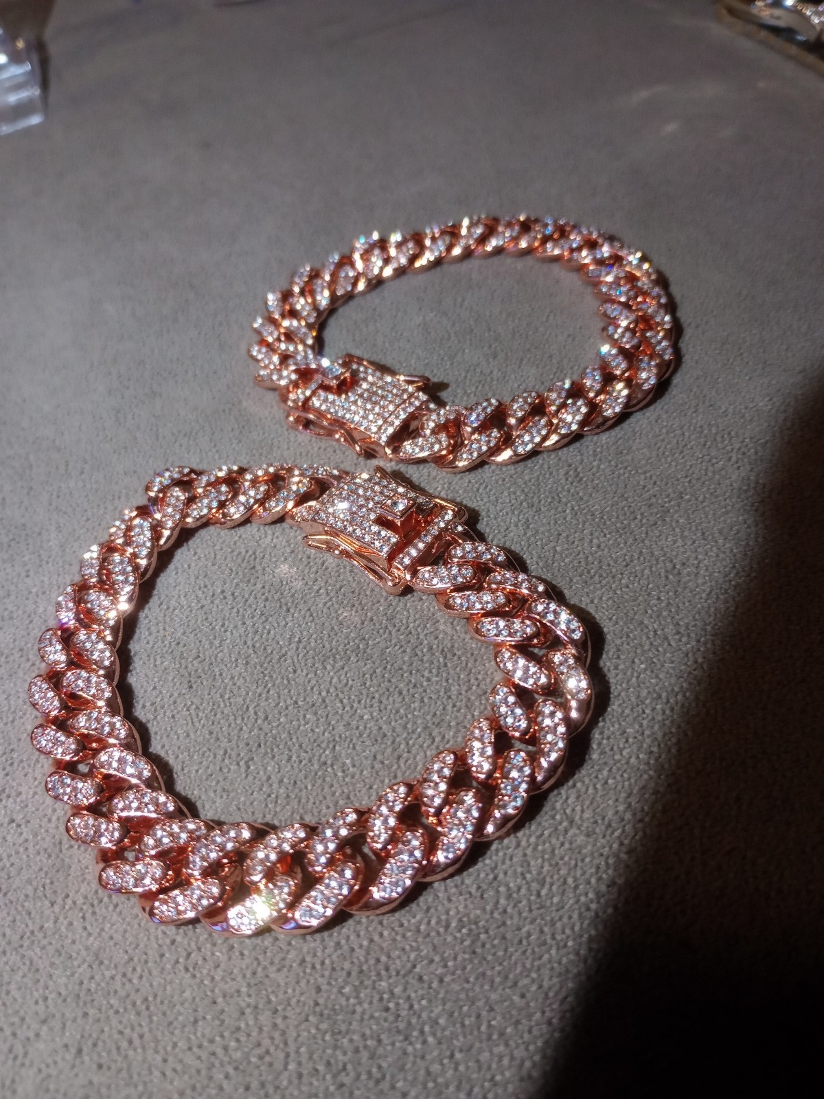 Two bracelets Real Diamonds, but they’ve been produced in the Lab. Same VVS Clar
