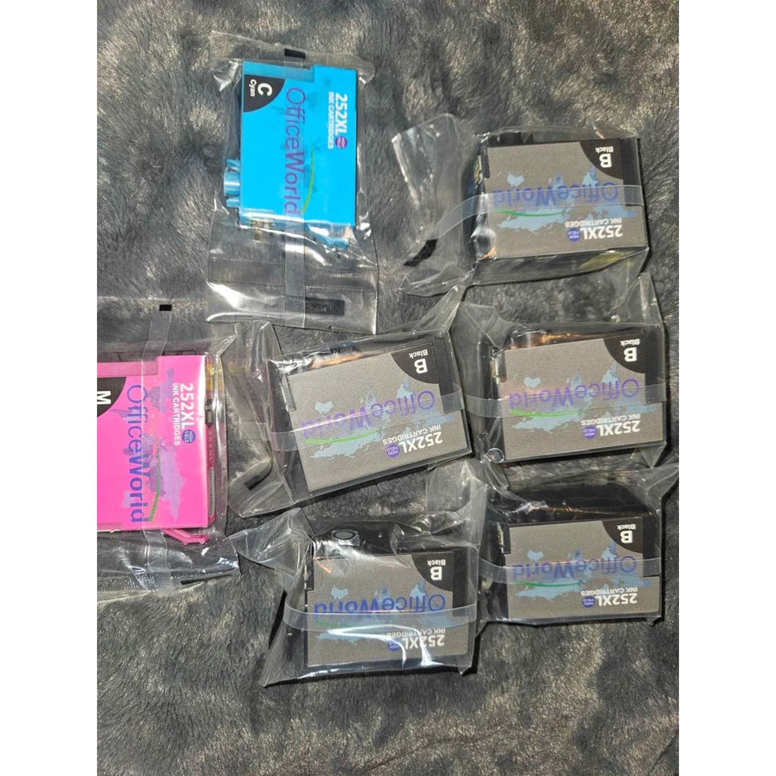 Ink Cartridges: 252 XL