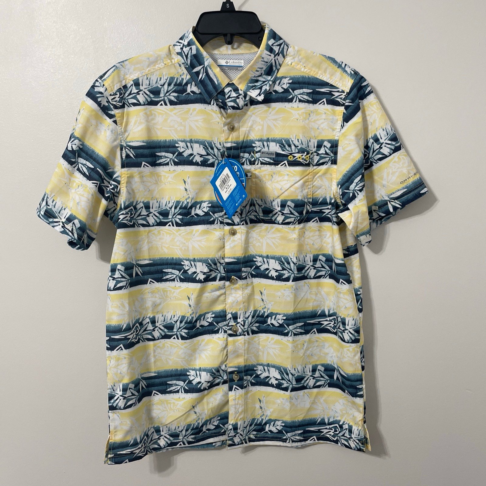 Columbia PFG Mens Small Super Slack Tide Camp Shirt Sun Glow Ombre Fish Stripe