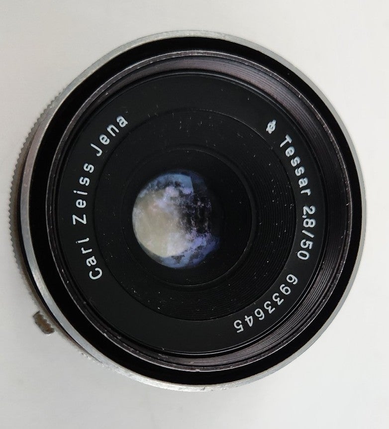 Carl Zeiss Jena DDR 84565 Tessar f2.8 50mm Manual Focus Lens M42 Screw Mount