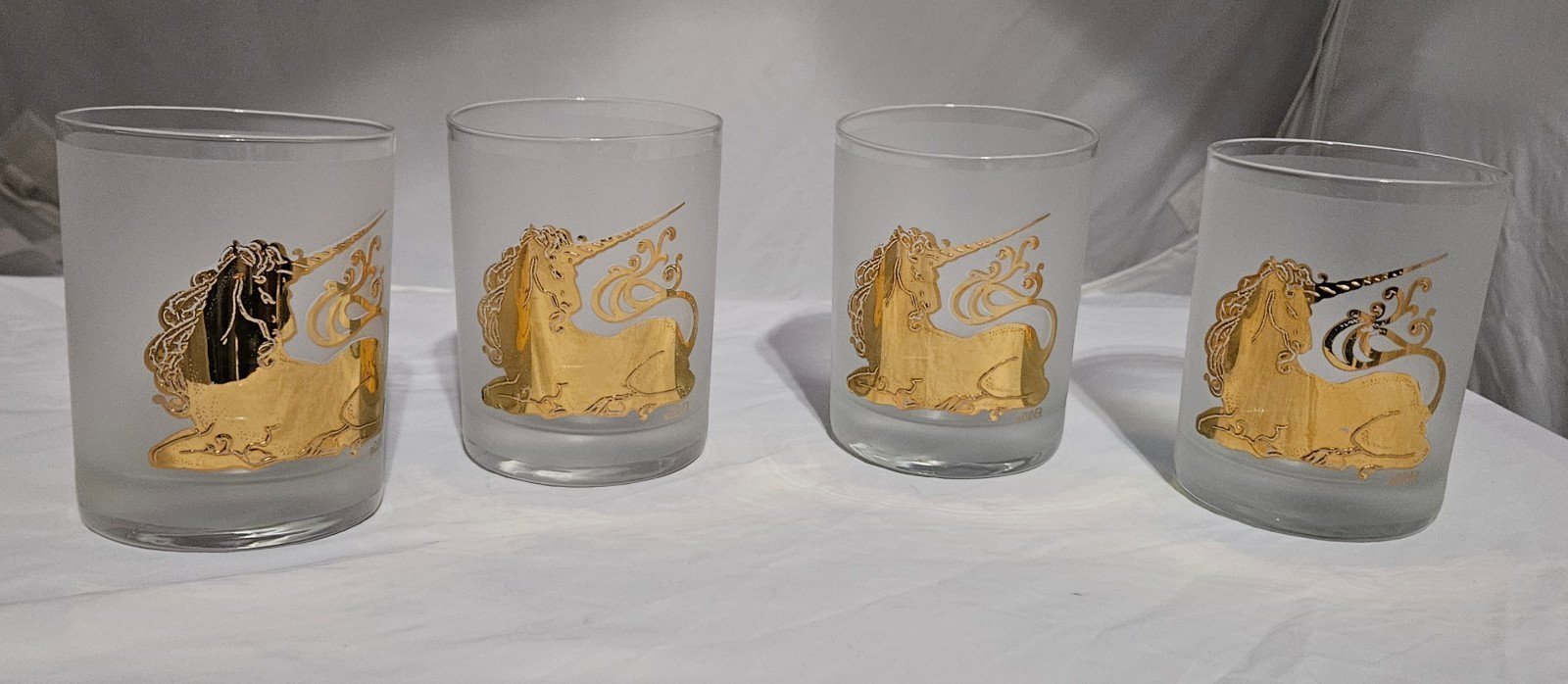 (4) Rare Vintage CULVER 22 Karat Gold Unicorn Lowball Glasses Set of 4