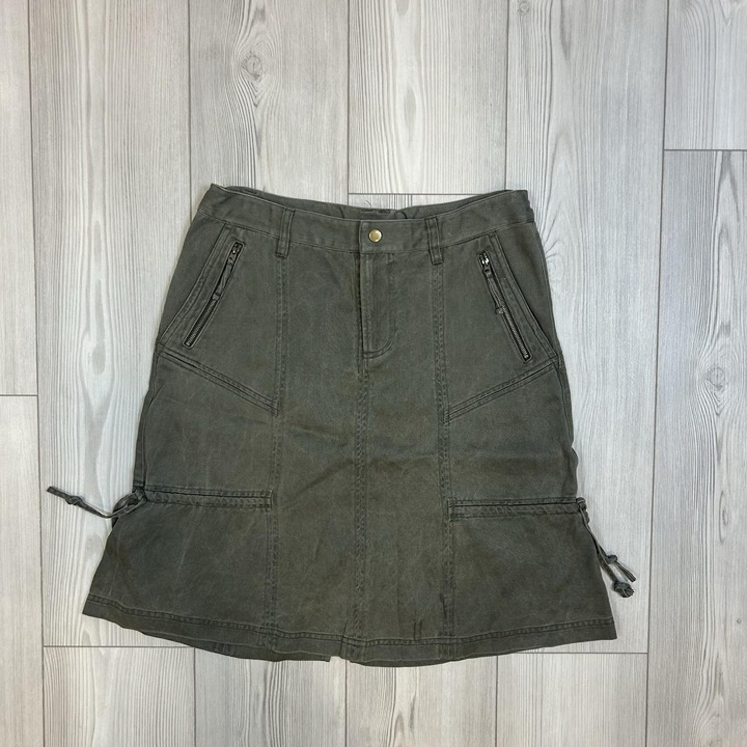 Women’s Athleta Size 10 Cargo Skirt Green Granola Girl Pockets Tencel Lyocell