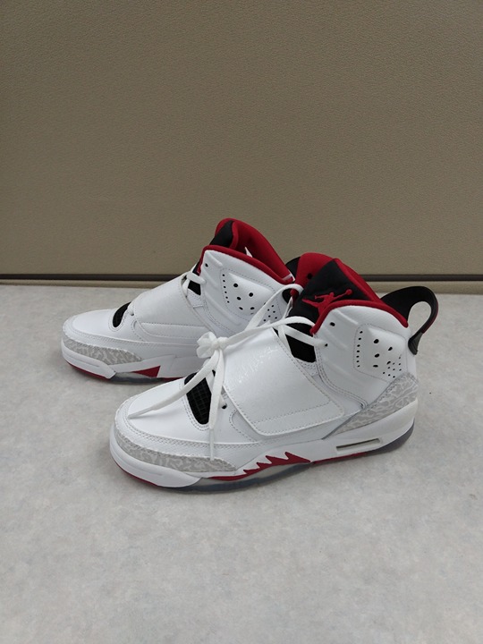 Jordan Son of Mars Basketball Shoes , Boy's Size 3.5Y