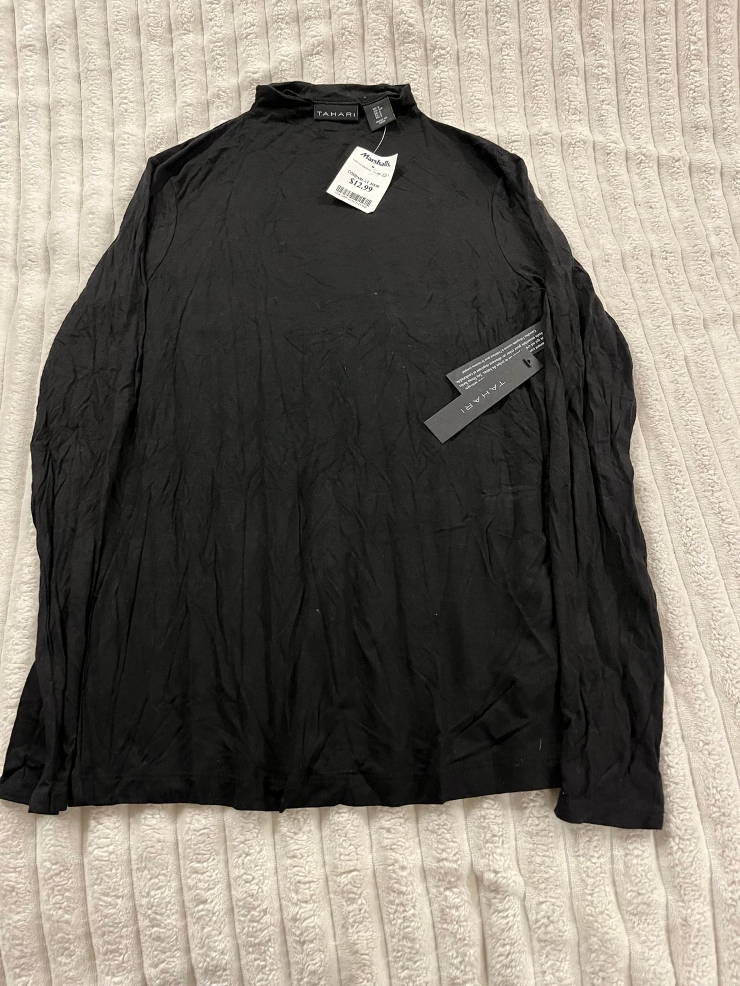 Tahari Cardigan Sweater Women’s Size Small New with Tags