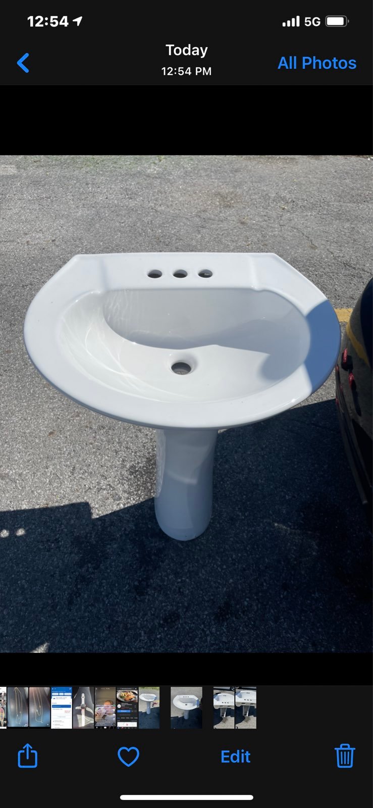 Bathroom sink