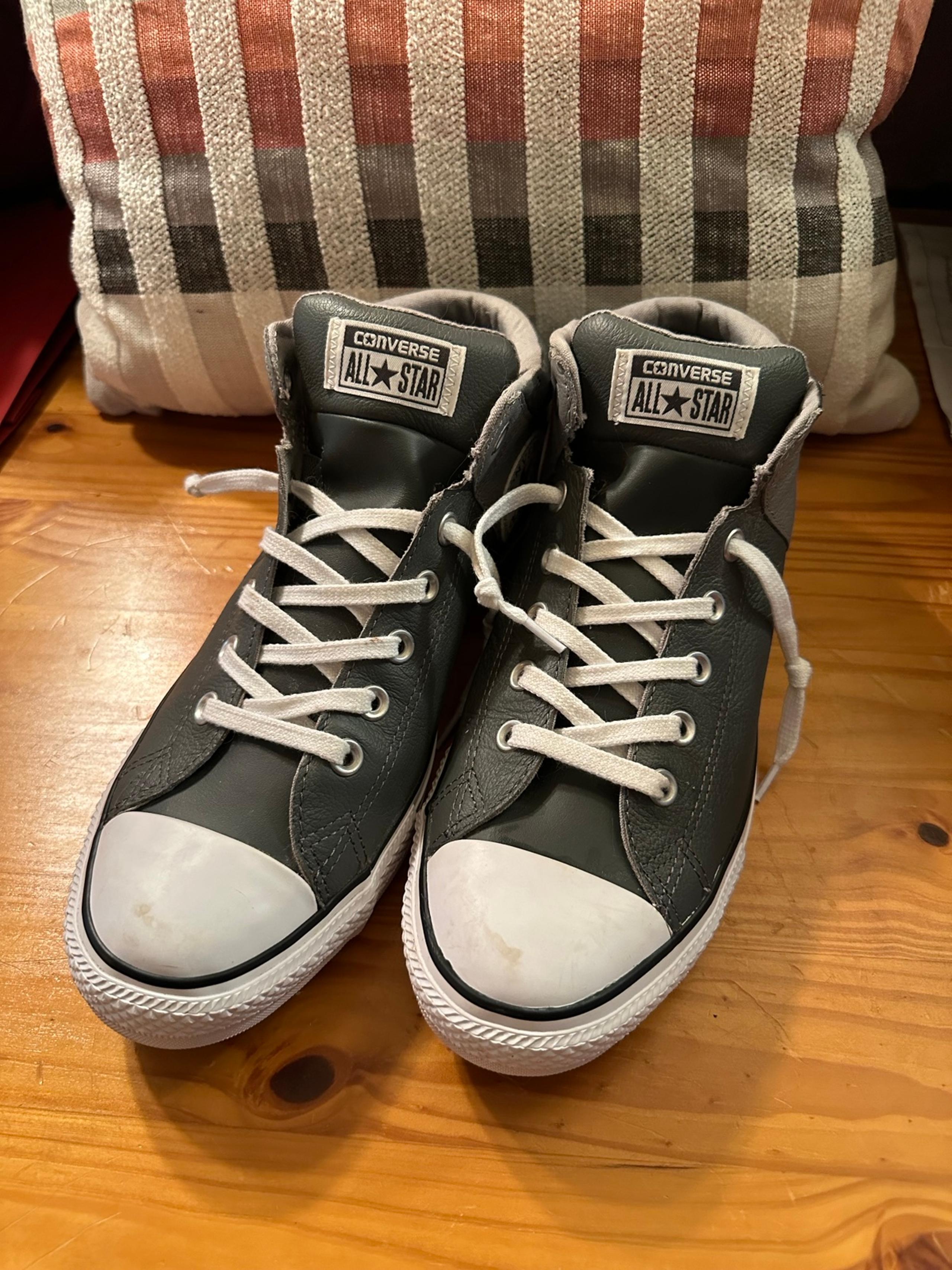 Men’s grey Converse shoes size 9