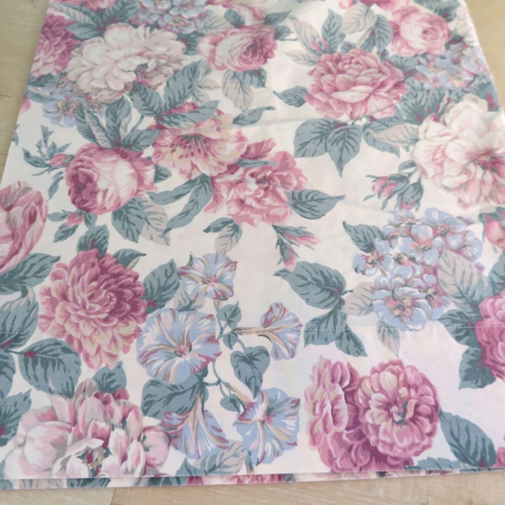 WestPoint Stevens Floral Standard Pillowcases Pair of 2 Multicolor Made In USA