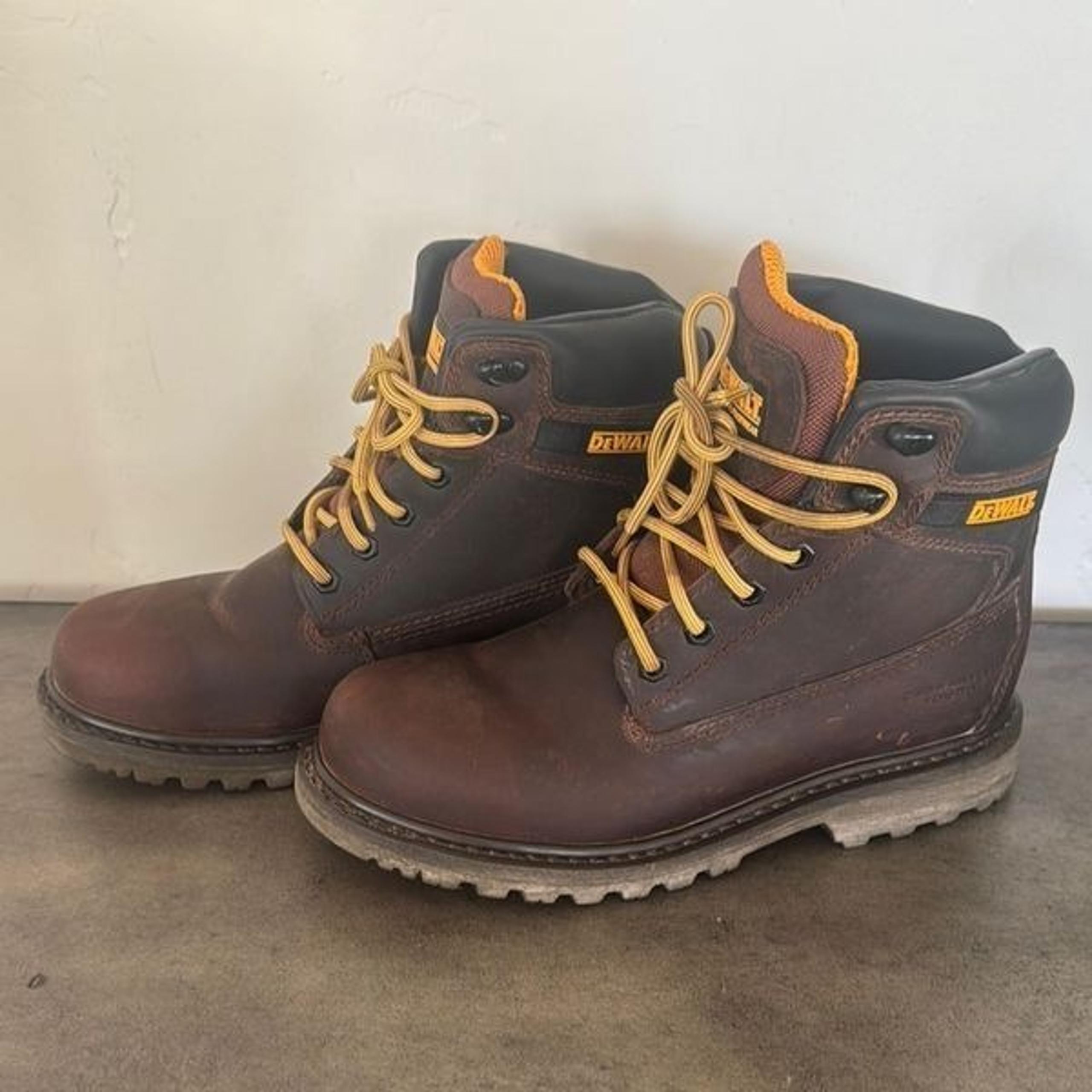 MEN'S FLEX LACE-UP WORK BOOTS - STEEL TOE ASTM TOUGH RUGGED MENS SIZE 7M - DeWALT