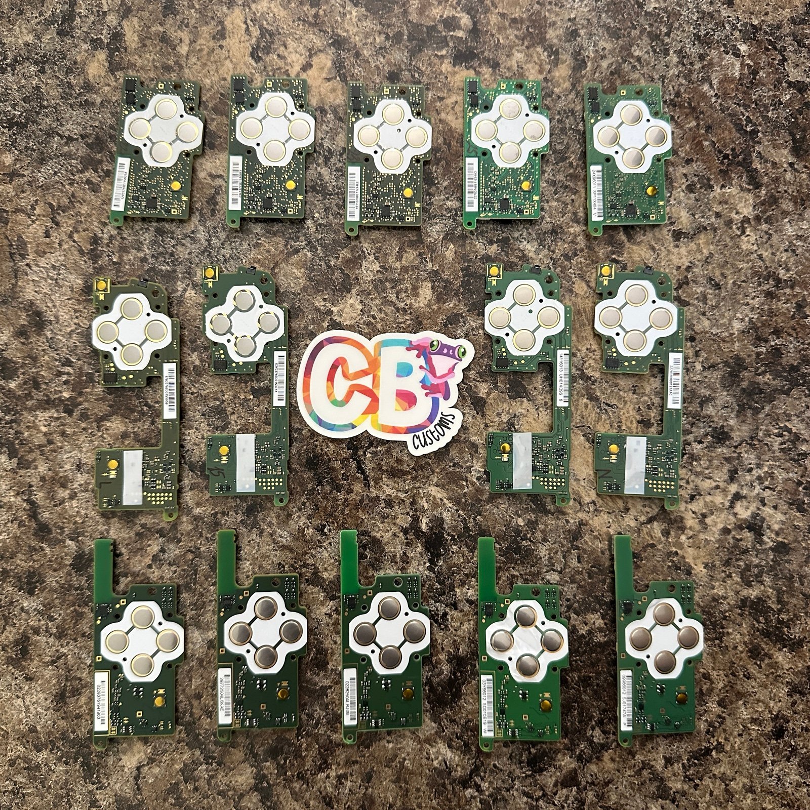 Bulk of 14 AS-Is Parts or repair Nintendo Switch Joy-con motherboards