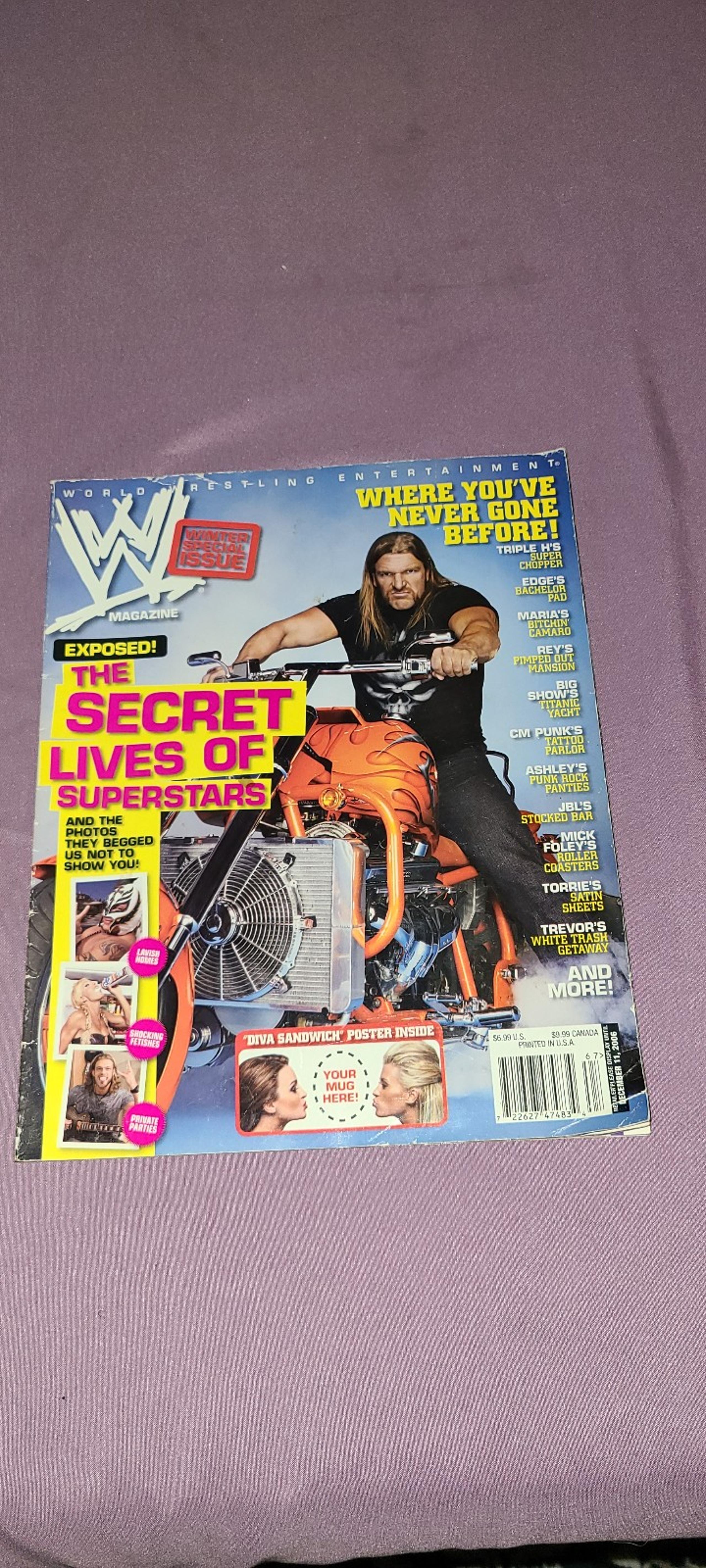 WWE Magazine November 2006 Triple H Divas Poster CM Punk Big Show Edge Wrestling