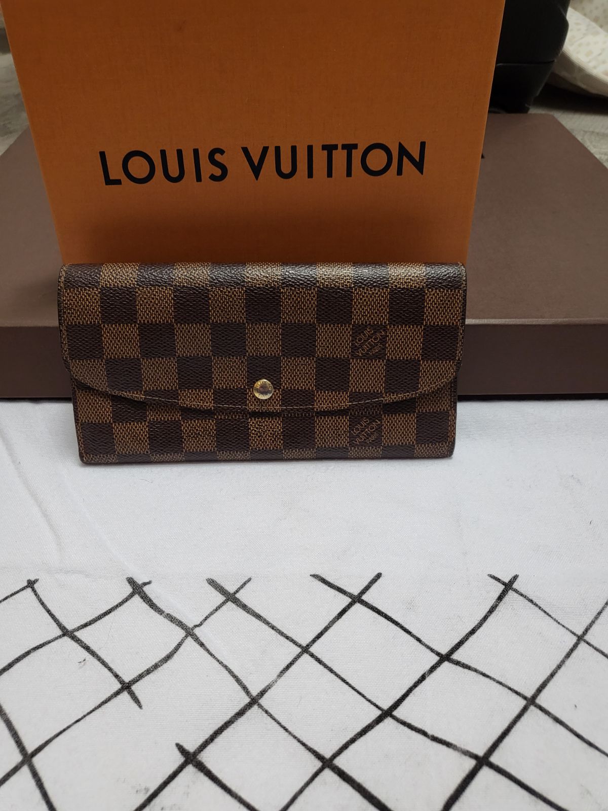 Louis Vuitton emily Wallet