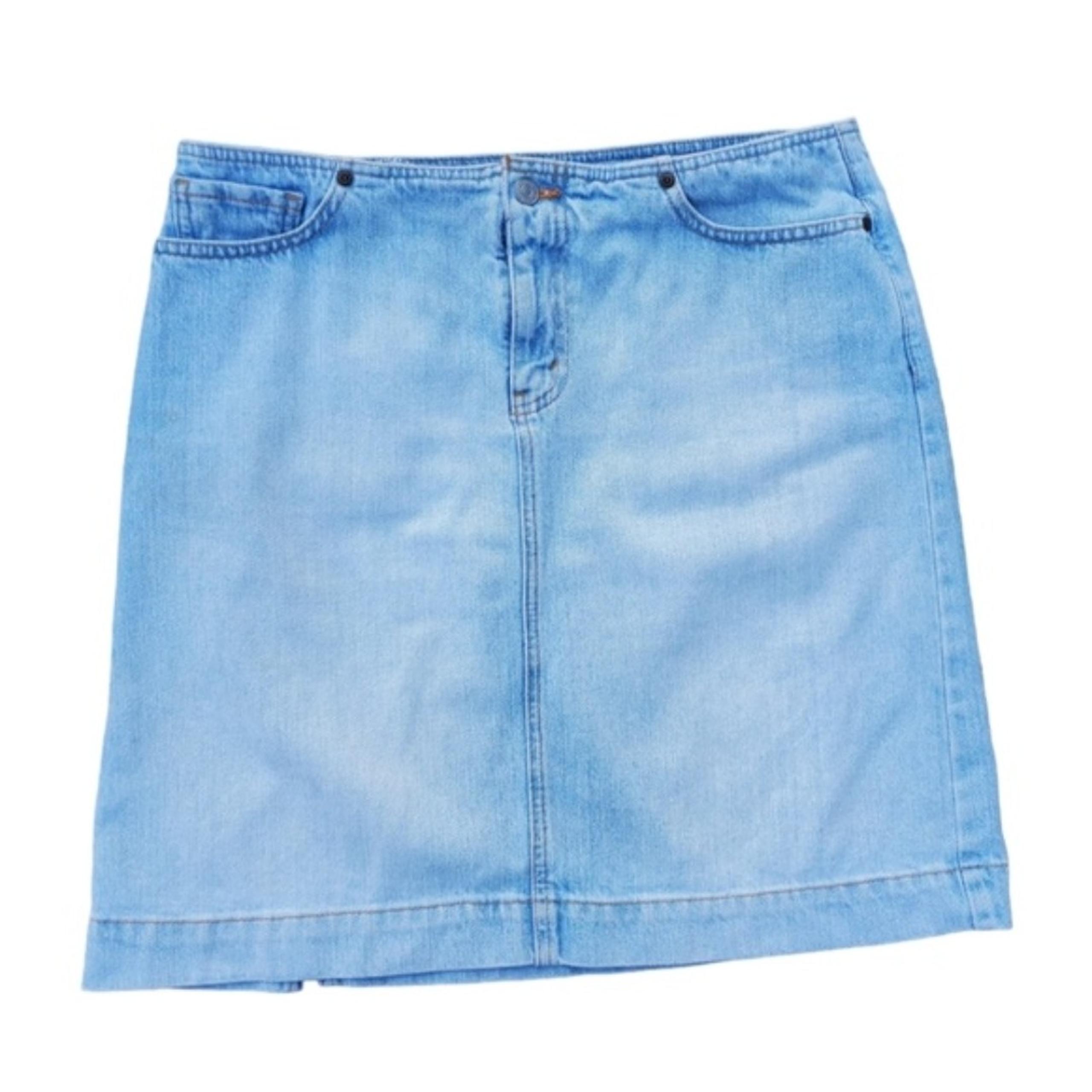 Levi's Straight Denim Mini Skirt