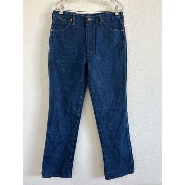 Wrangler men’s jeans size 36x33 100% cotton waist16”, inseam 33”, length 44”