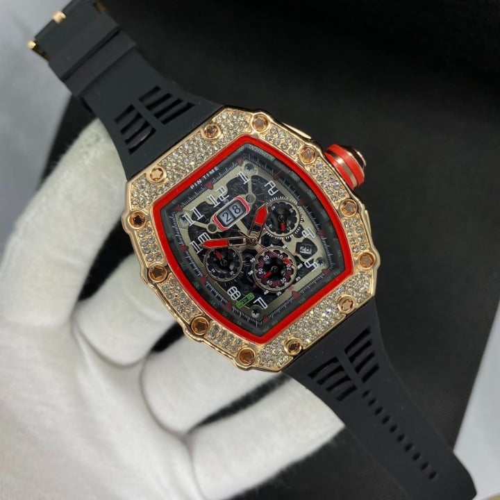 LIMITED Men's Luxury 18K Gold Diamond Covered 2021 Design Watches