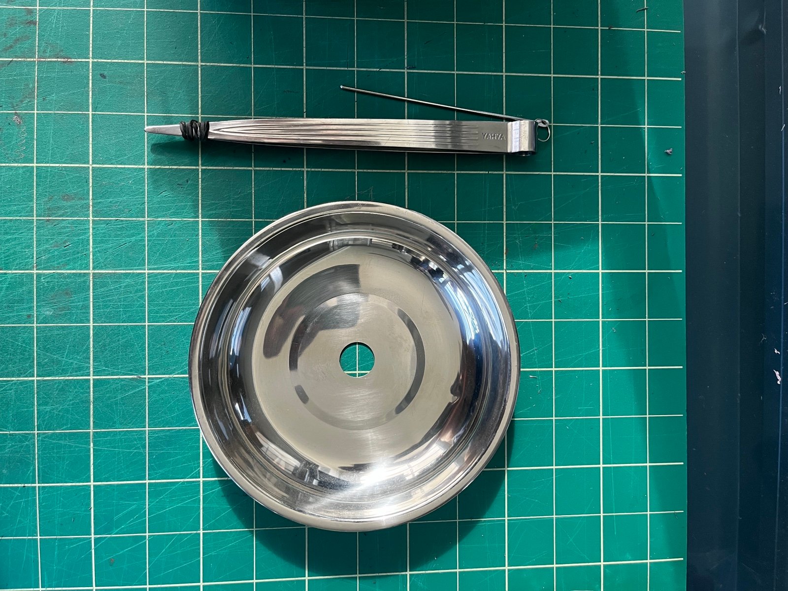 蓋茶碗 古伊万里 色絵 花蝙蝠文　ハグオーワー雅姫さんお好きな方に　器うつわ食器 蓋茶碗 古伊万里 色絵 花蝙蝠文 | (有)新原美術