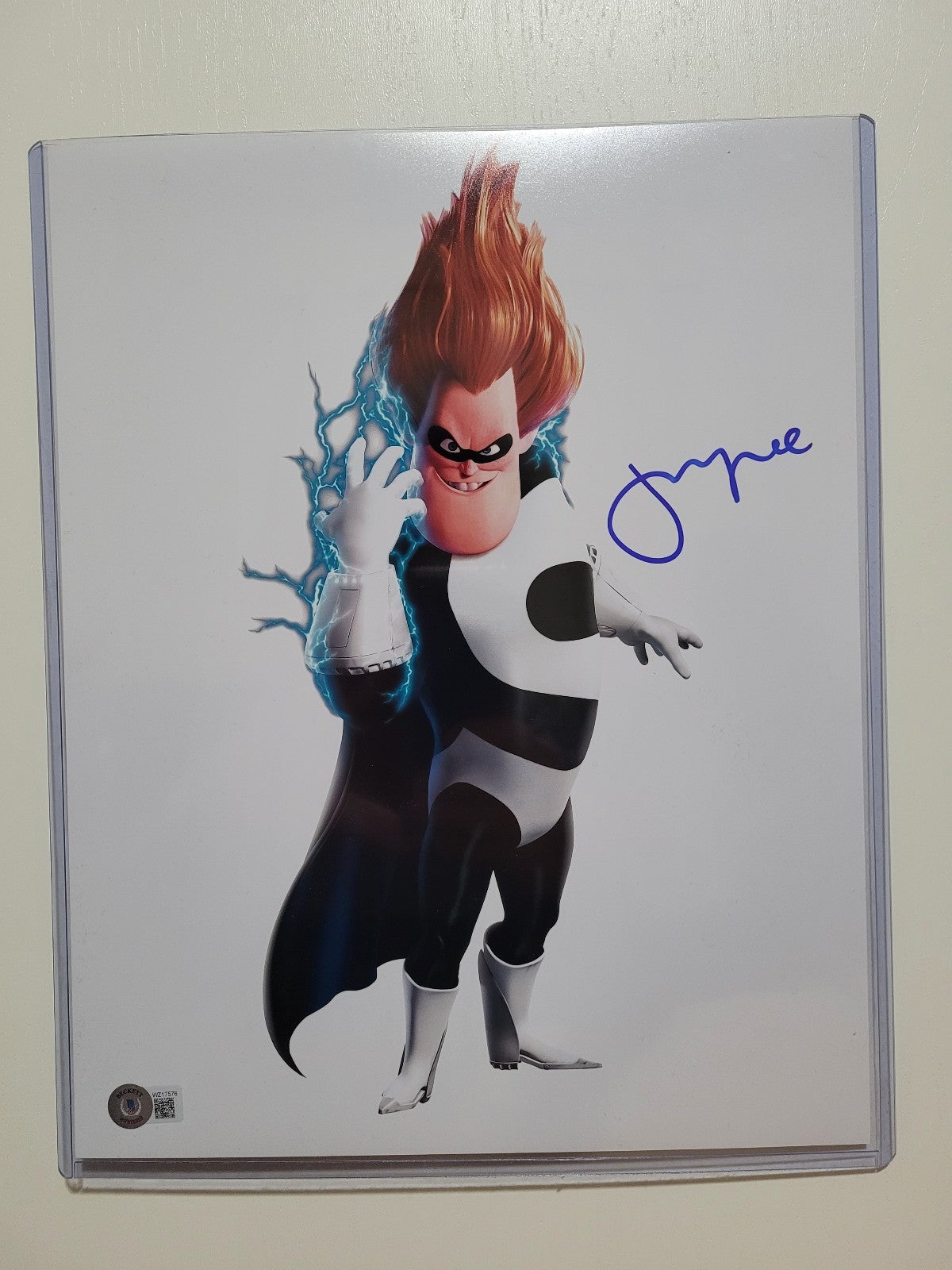 Jason Lee Signed 8x10 Photo Disney Incredibles Syndrome with Beckett BAS COA