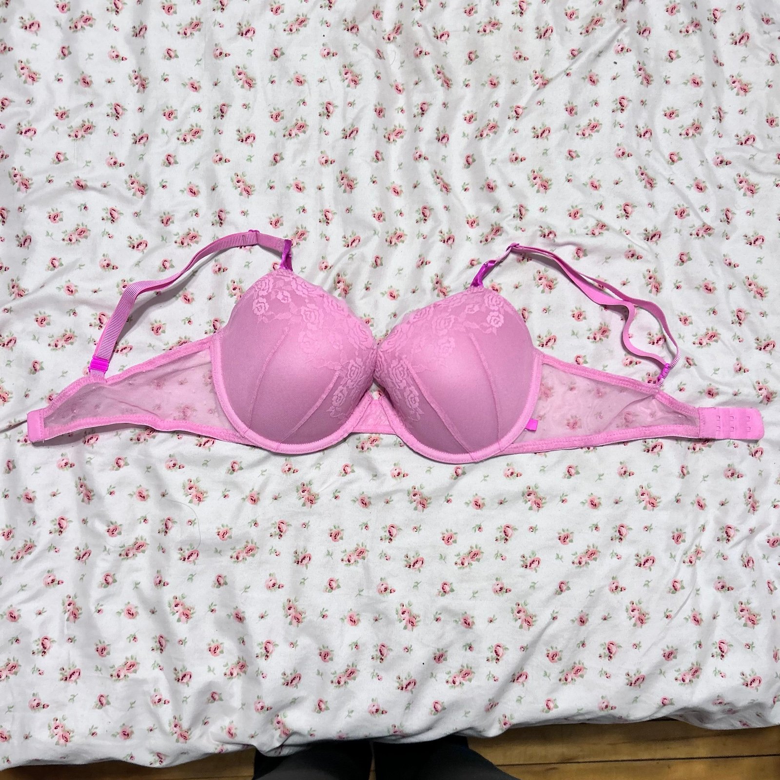 vs pink lace bra