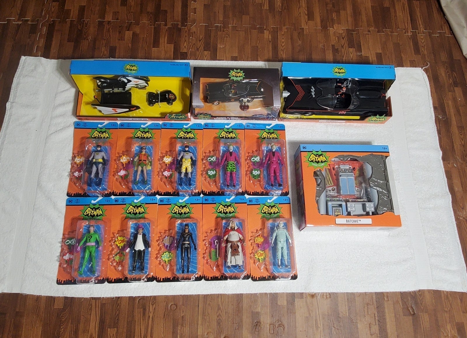 DC MCFARLENE BATMAN CLASSIC TV SERIES BUNDLE OF 14