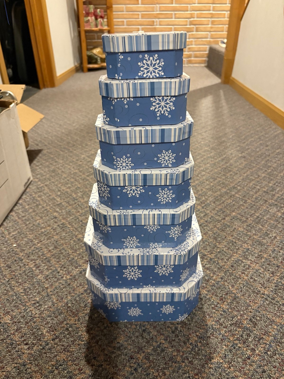 Snowflake Nesting Boxes