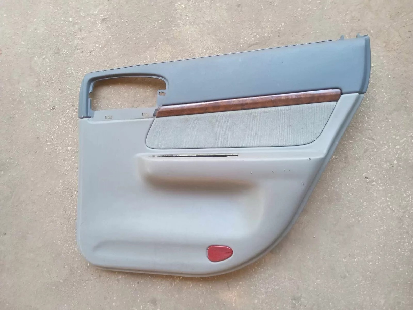 00-05 CHEVROLET IMPALA RIGHT REAR DOOR PANEL GRAY POWER WOOD GRAIN OEM #R-TOP-6