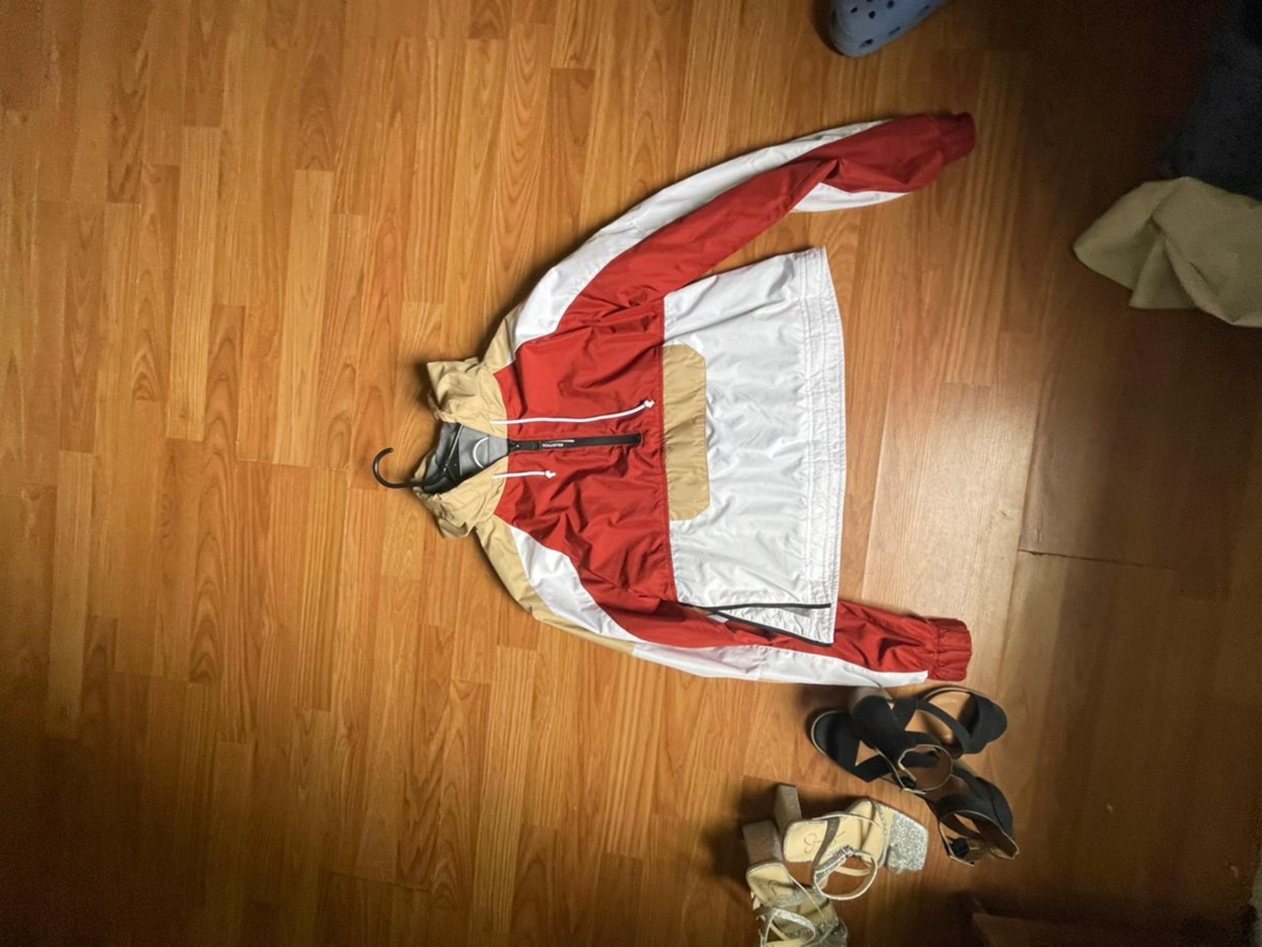 Holister windbreaker
