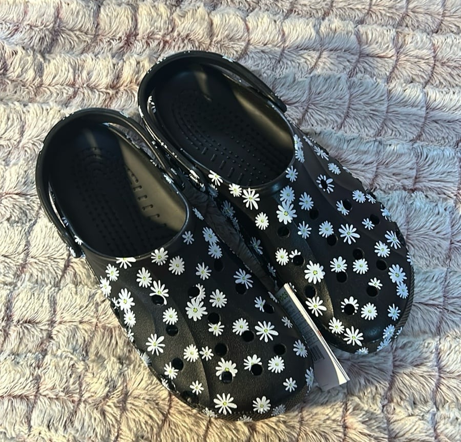 Crocs Baya Daisy Fun Shoes size 13