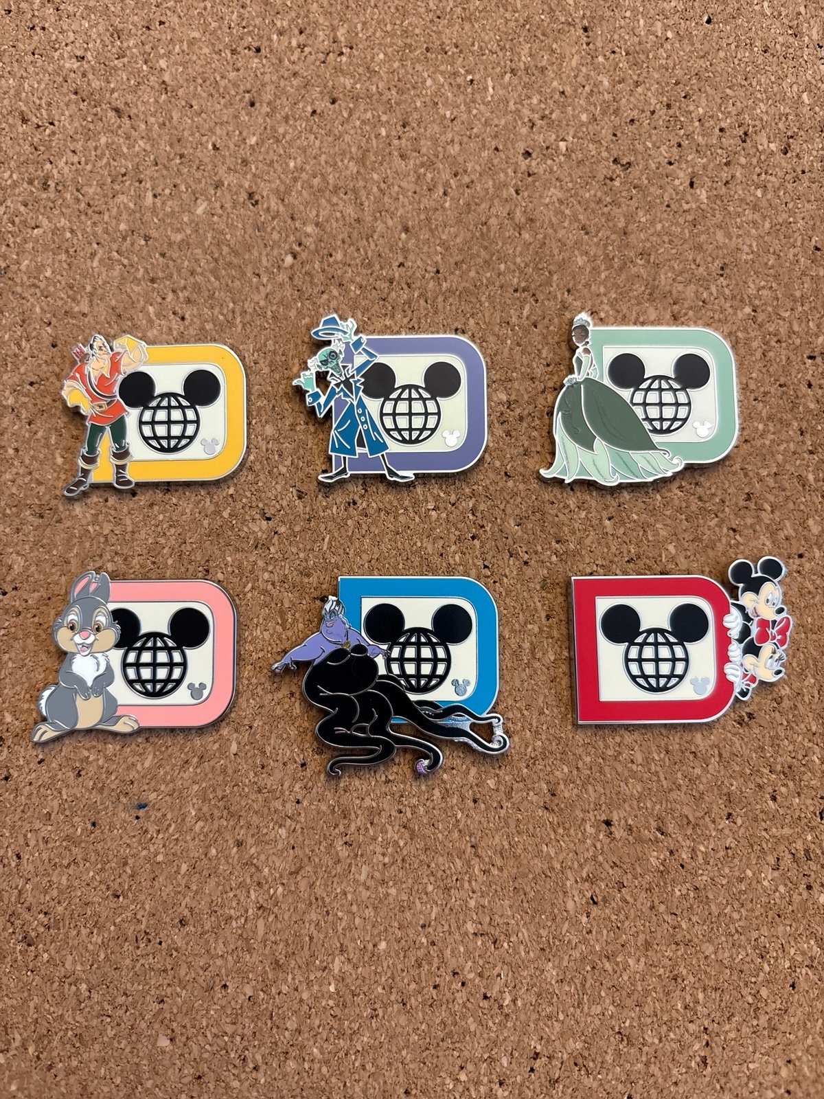 WDW 2025 Hidden Disney Pin Set WDW D Logo Flag Complete Pin Set With Chaser