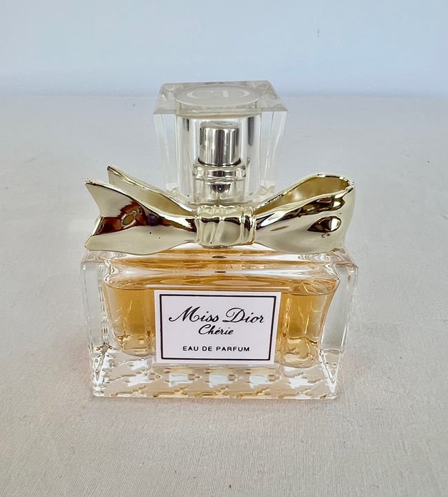 Miss Dior Chérie オードパルファム MISS DIOR CHERIE 100ML VINTAGE EDP SPRAY (NEW WITH BOX) | eBay