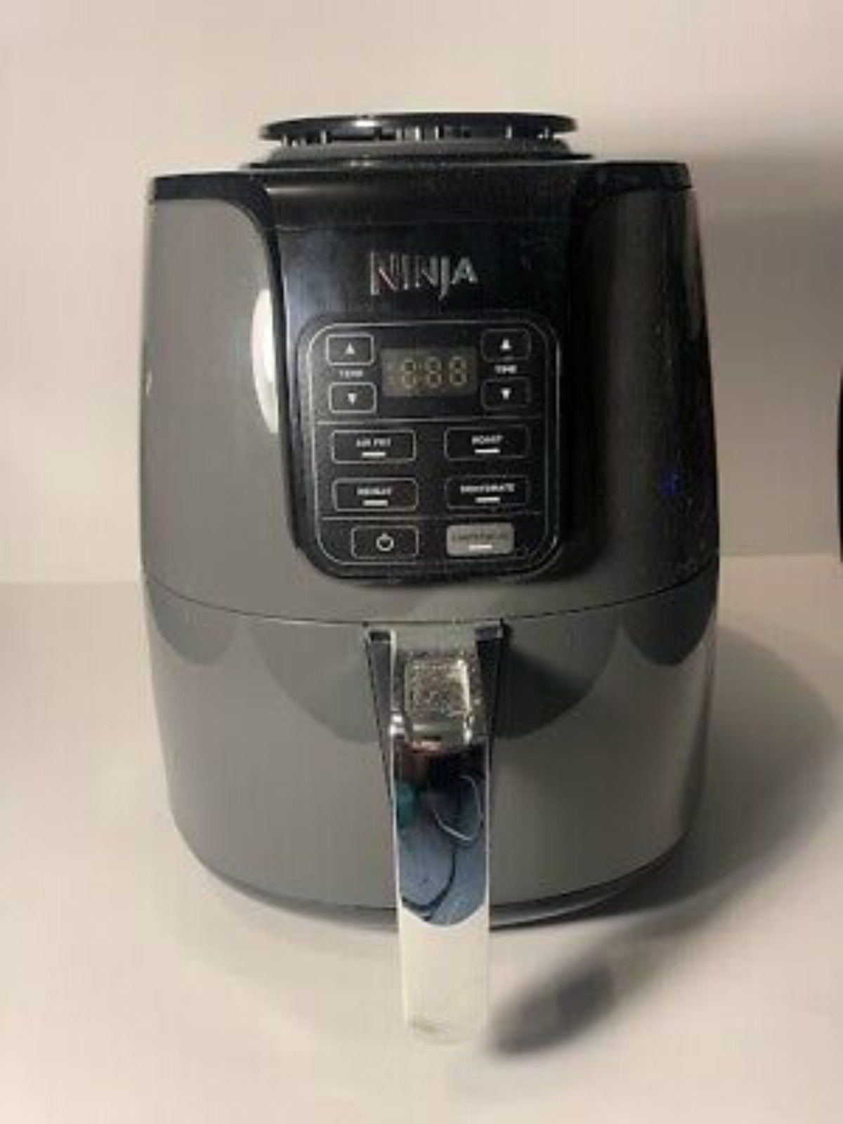 Ninja Air Fryer 4 Quart Air Fryer with Reheat & Dehydrate, Black/Silver,