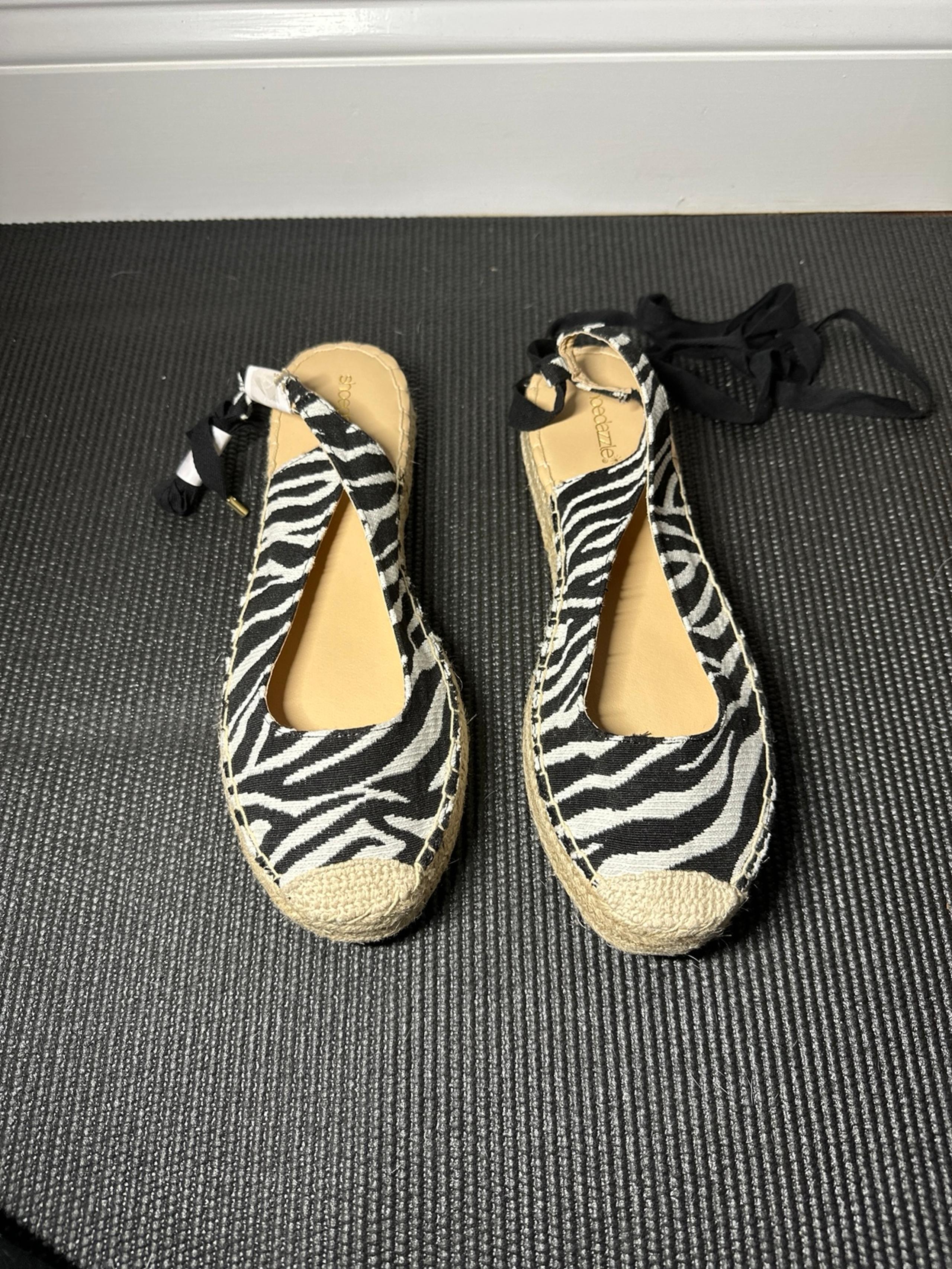 Shoe Dazzle Zebra Flats
