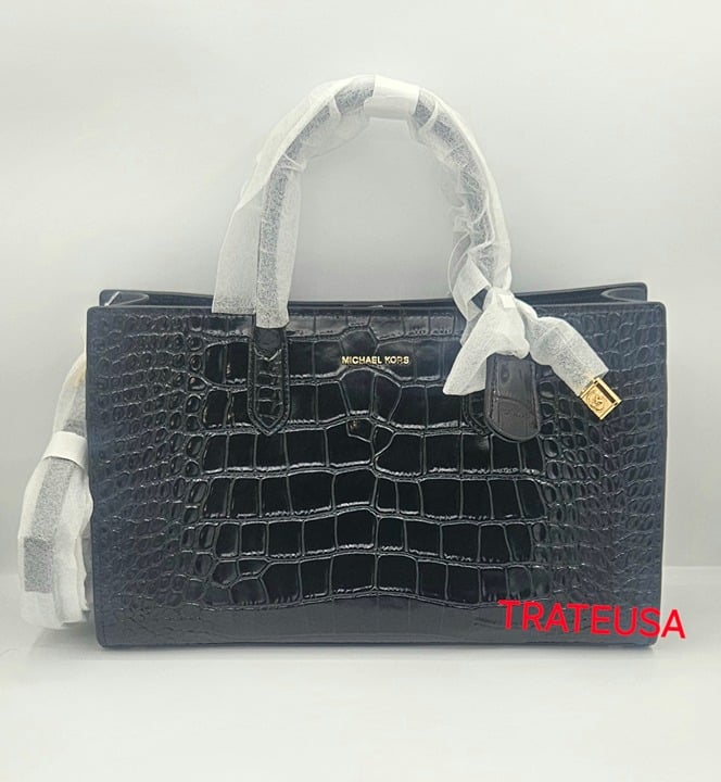 NWT Michael Kors Scarlett Medium Crocodile Embossed Patent Leather Satchel Black