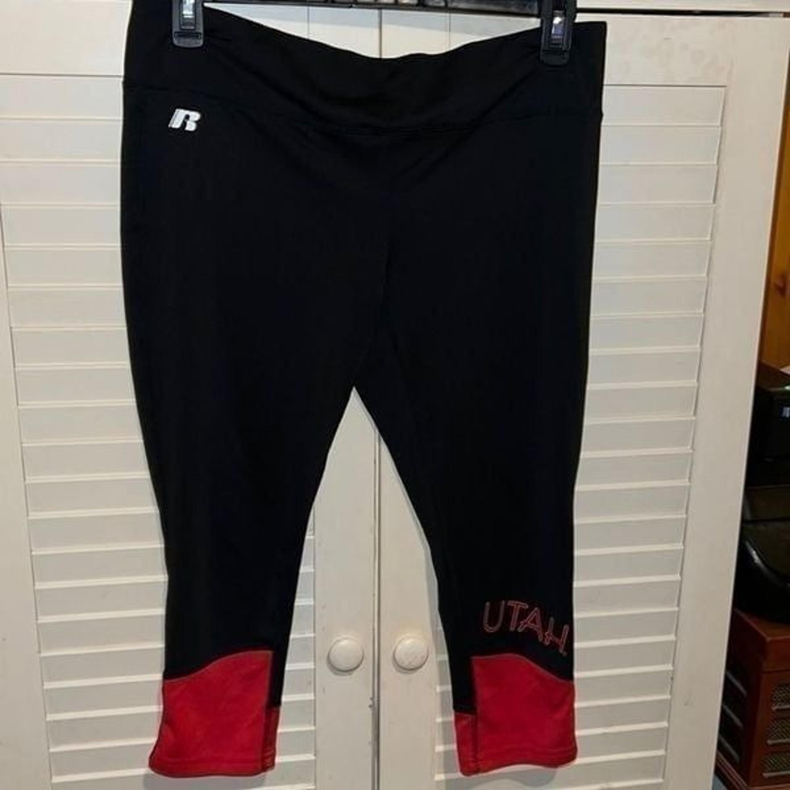 Russell Capri length, athletic leggings, Utah graphic size large