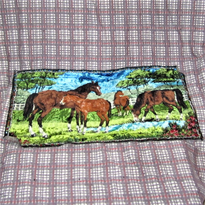 Vintage Tapestry Horse Equestrian 37”x19.5” Farmhouse Boho MCM Wall Hanging Rug