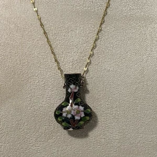 Vtg Chinese Cloisonne Mini Vase Pendant Necklace 15” Gold 925 Italy SPI Chain