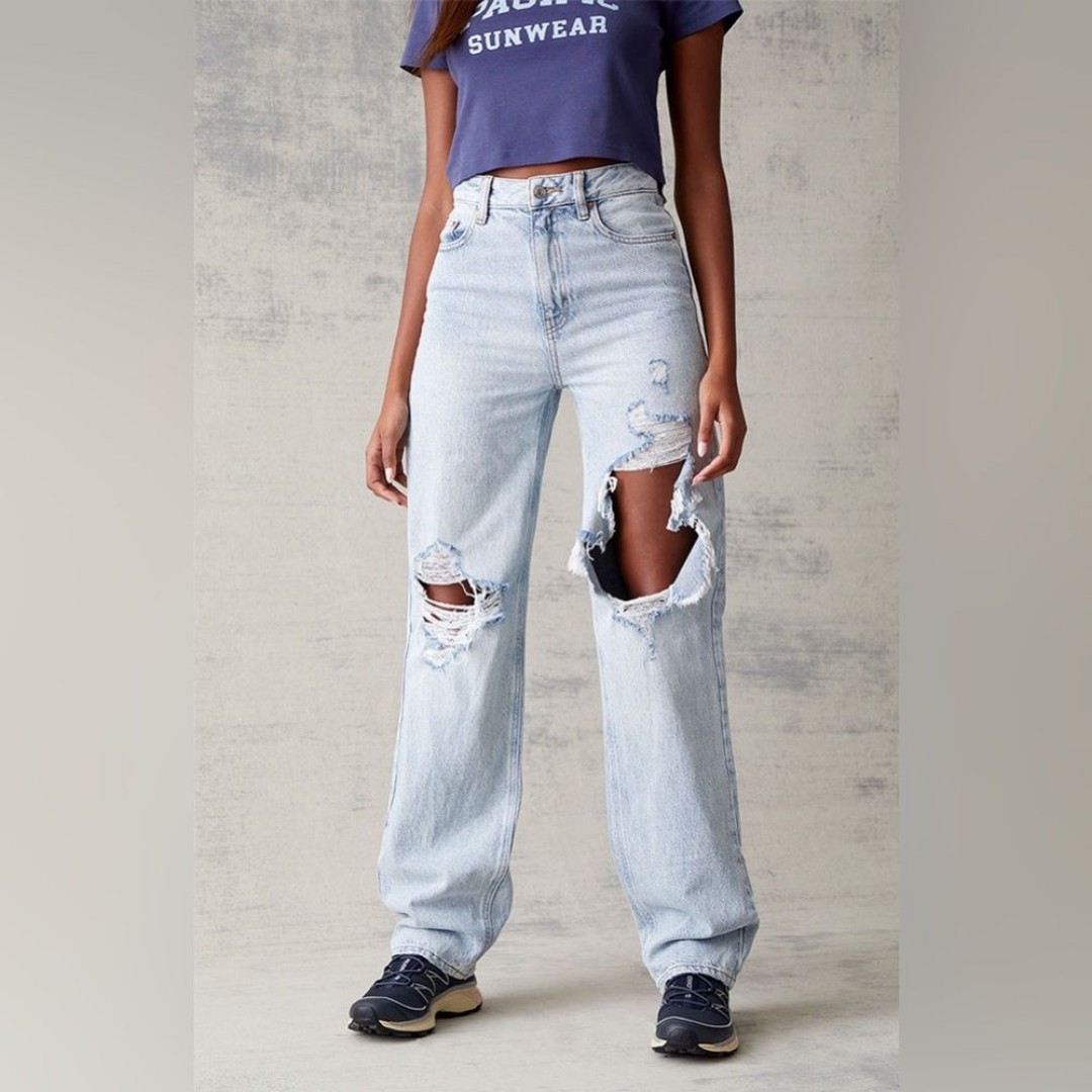 NWT PacSun Eco Light Blue 90s Boyfriend Jeans Size 26 High Rise Distressed 26x32