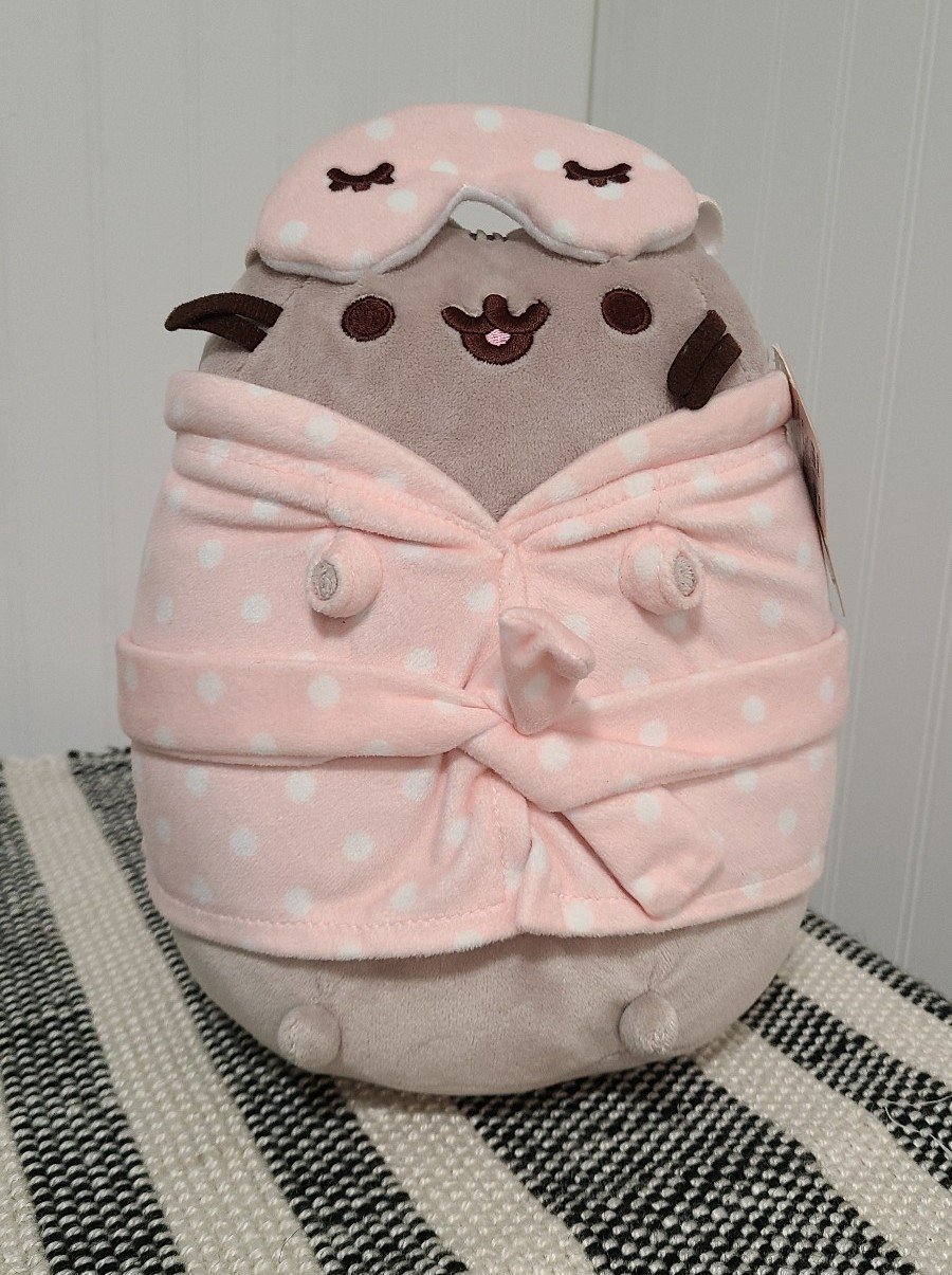 Pusheen Sleepover Plush 9 NWT RARE EXCLUSIVE Pink Polka dot Robe