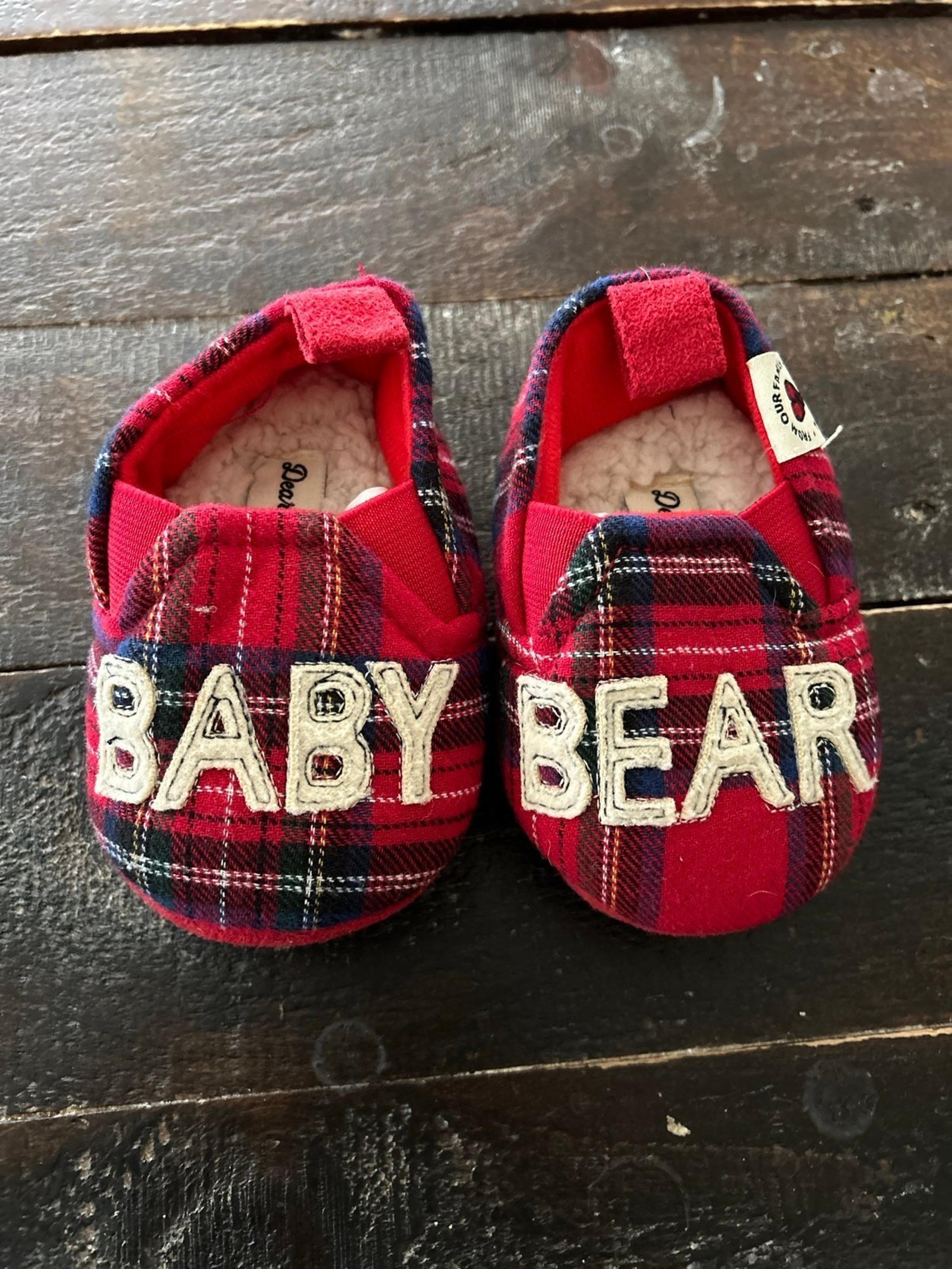 NWOT Dearfoams baby bear slippers size 3-6 months