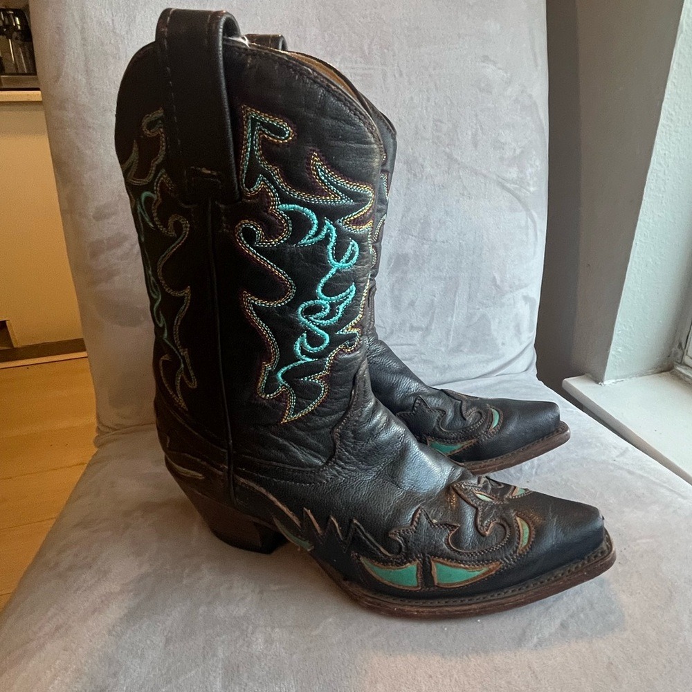 Corral Western Cowgirl - Cowboy Boot Women Size 6.5 in great condition
