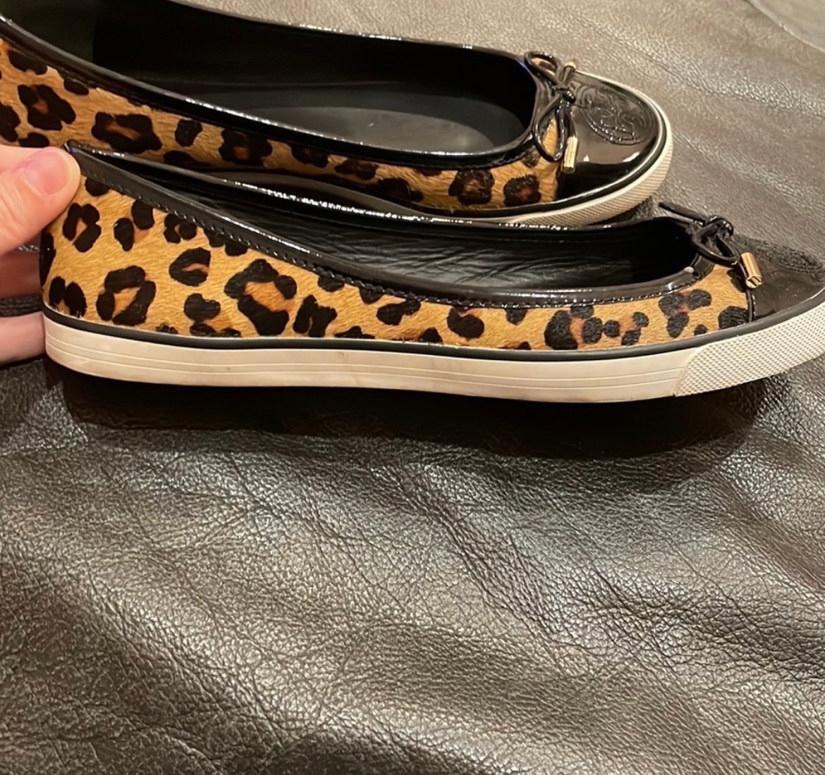 フラットシューズ TORY BURCH LEOPARD LEATHER FLATS Tory Burch Women's Leopard Pony Hair Leather Ballerina Flat