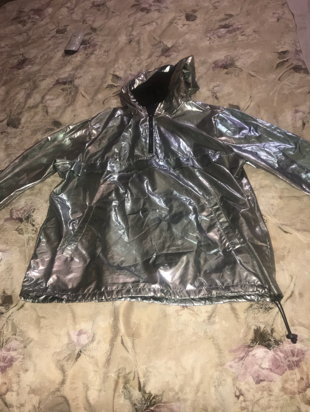 FOREVER 21 Metallic Windbreaker