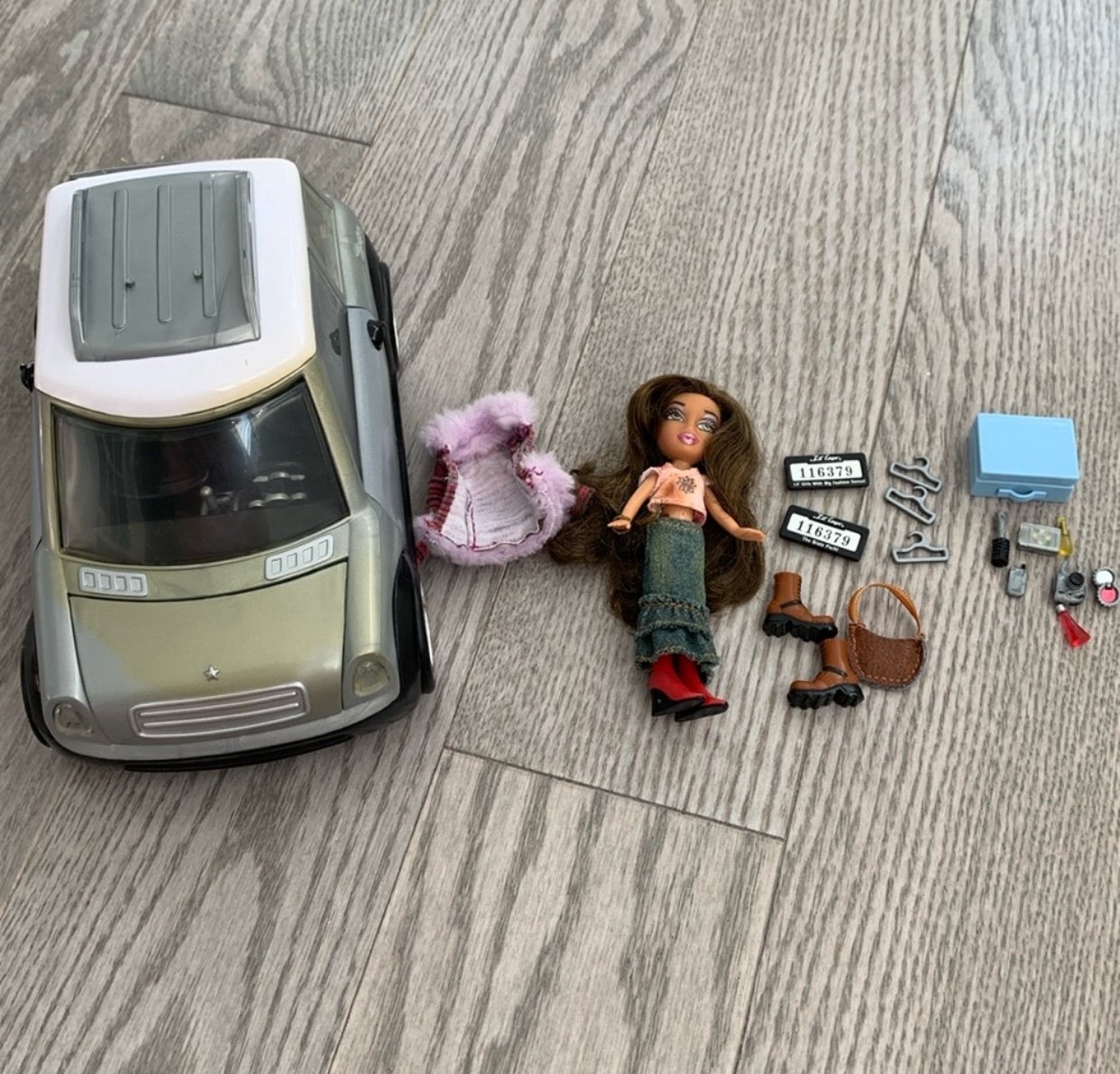 Lil Bratz MGA Lil’ Coupe (1st edition) Lookin’ Bratz Car & accessories