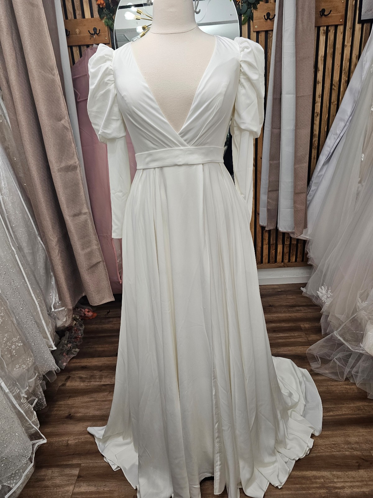 Wedding Dress long sleeve deep v neck size 12