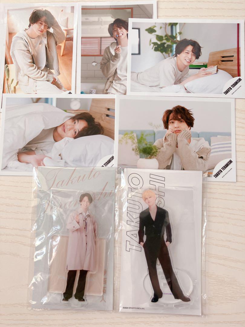 Takuto Teranishi - 5 photos & 2 acrylic stands
