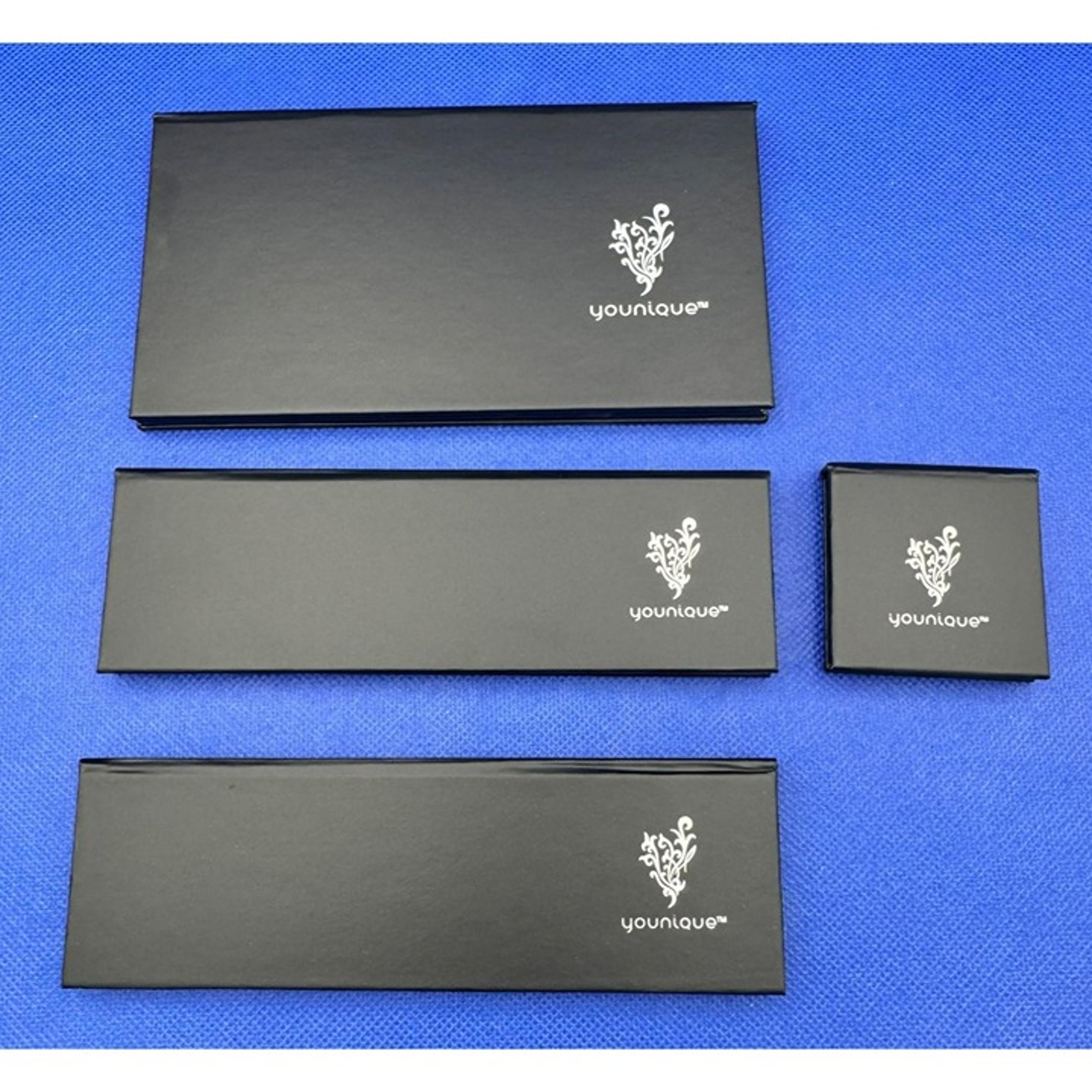 New Younique Moodstruck Pressed Shadow Compacts Single Quad & 8-Palette Set