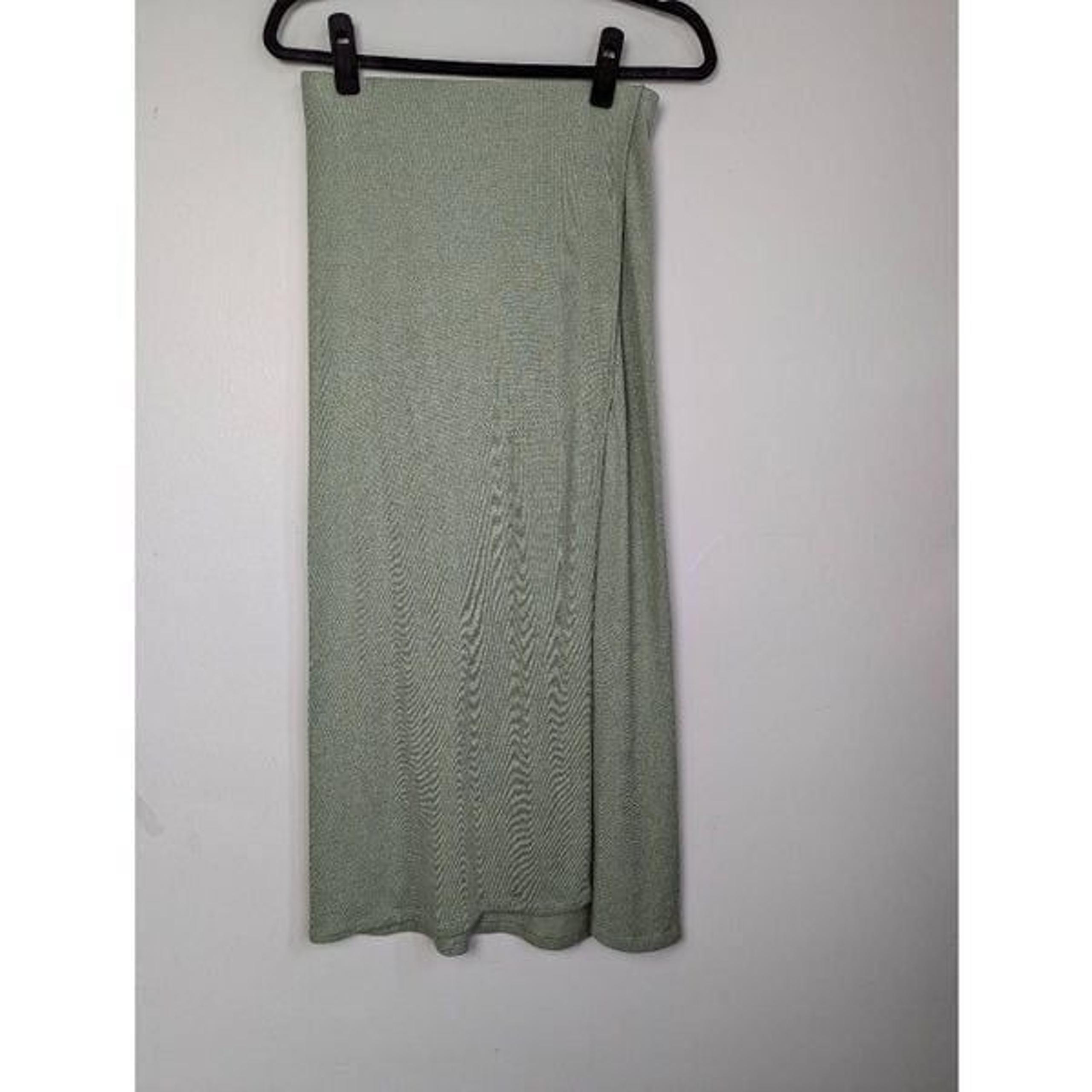 Aritzia Wilfred Free knit midi pencil skirt Medium
