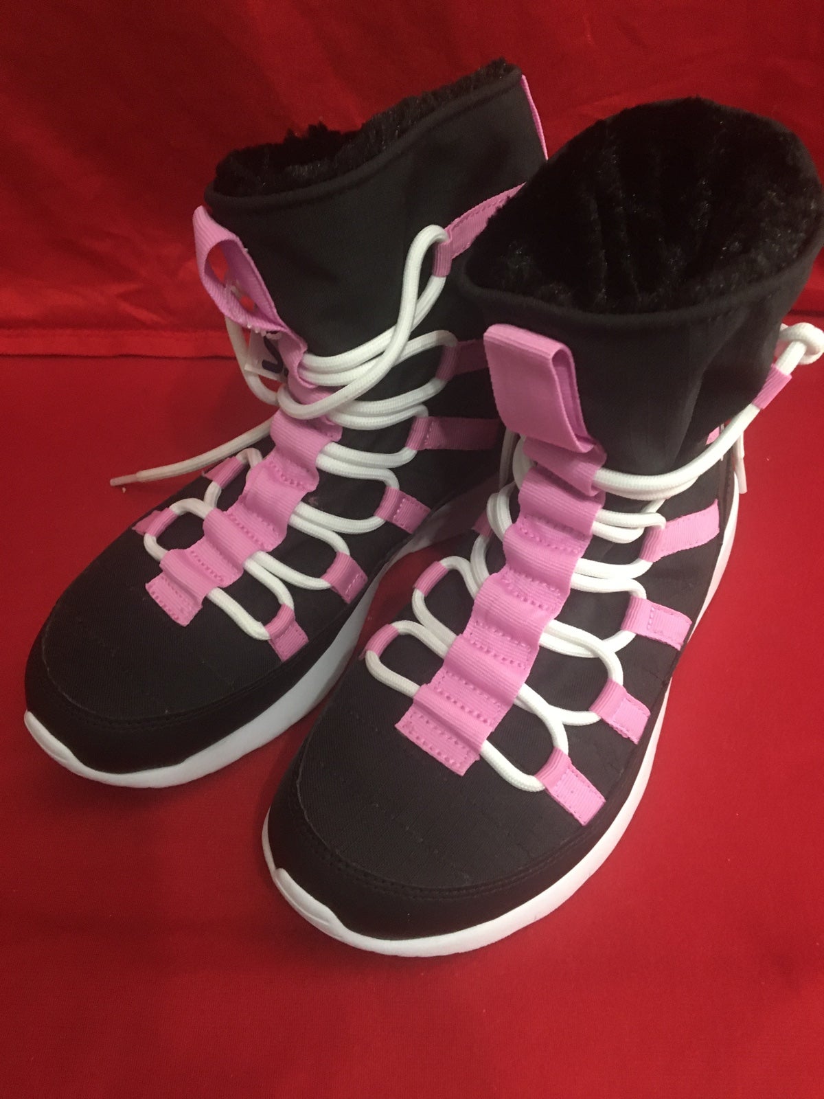 Nike snow boots