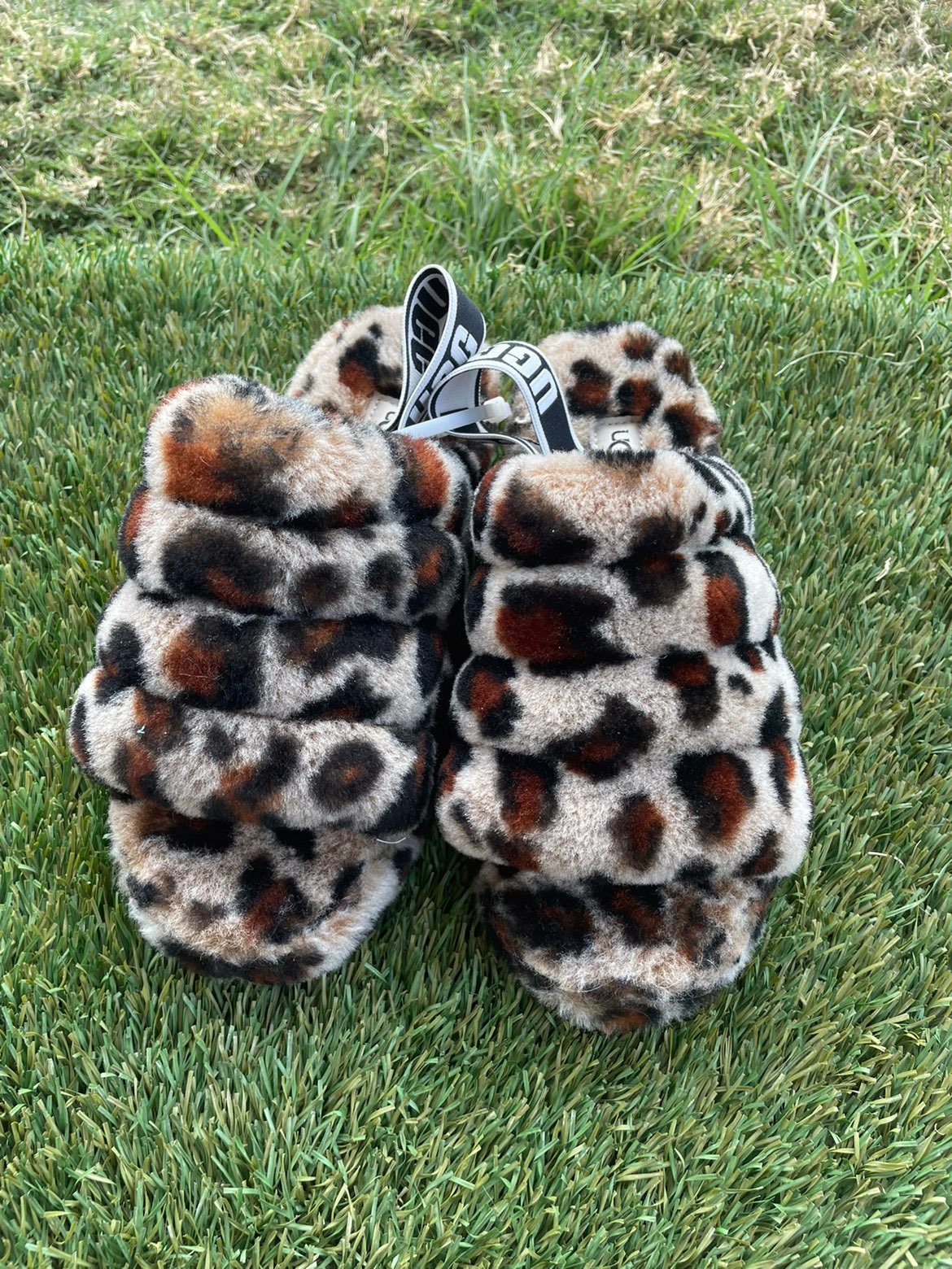 Womens UGG Fluff Yeah Slingbacks sz 6