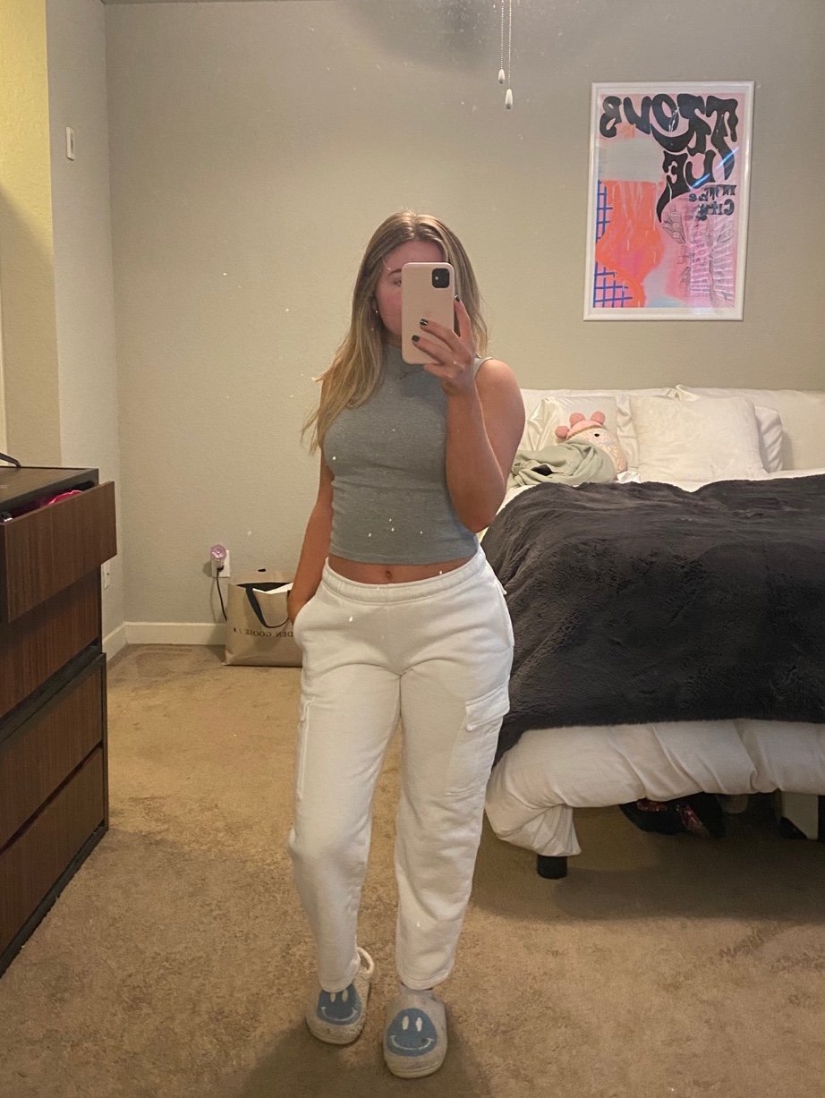 tna cargo sweatpants