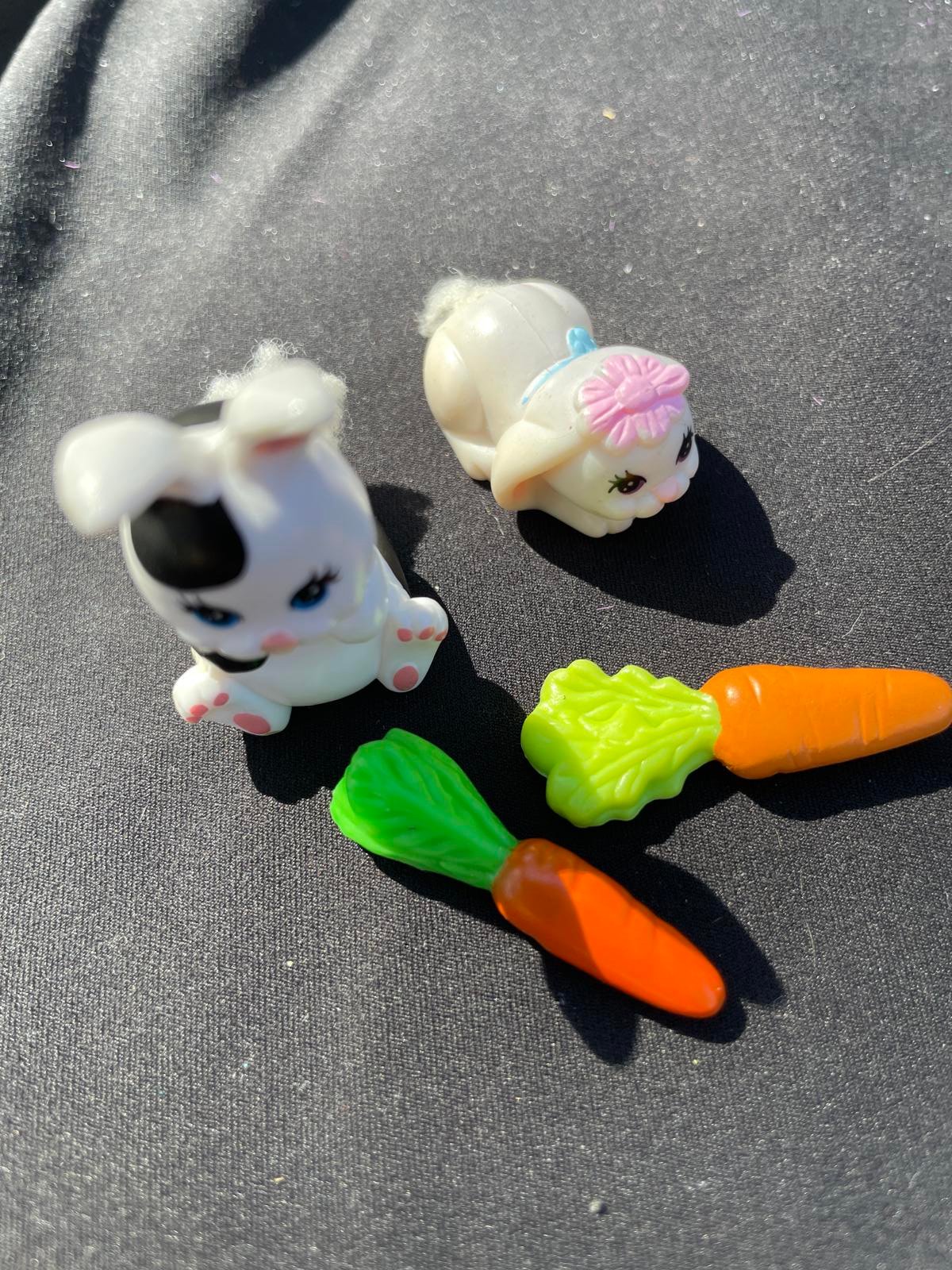 Littlest Pet Shop Hop N' Hide White Spotted Bunny Toy Figure Kenner Vintage 1995